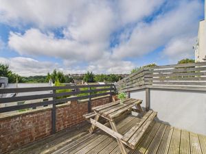 Photo 19- click for photo gallery